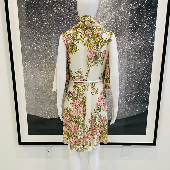 Giambattista Valli Silk Chiffon Floral Cape Dress - Picture 7 of 14